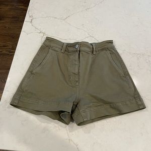 Everlane Cotton Twill Short in Surplus 4
